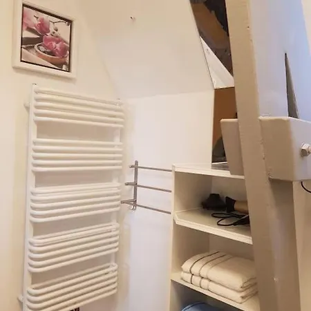 Centre 2 Bedrooms شقة سارلا لا كانيدا