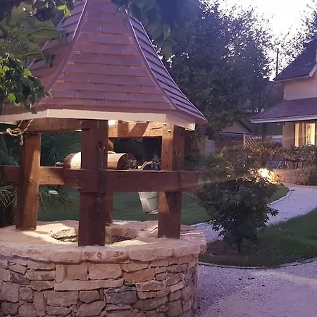 Centre 2 Bedrooms Apartment Sarlat-la-Caneda