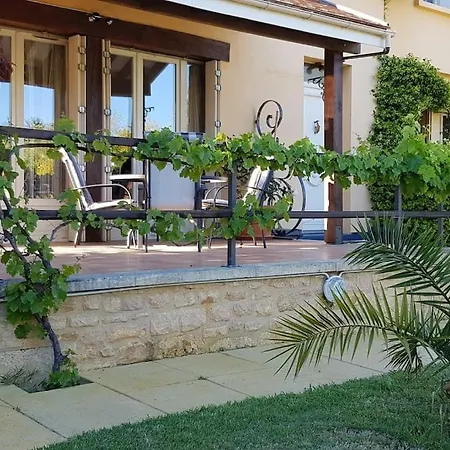 Apartment Centre 2 Bedrooms