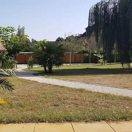 Centre 2 Bedrooms Apartment *
